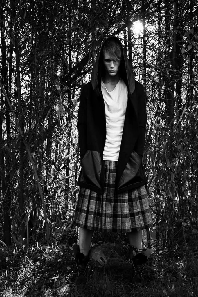 Editorial STATUS MAG - Jakob Wildfire, fashion stylist Elisa Sedoni, Milano-Firenze